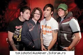 FOB - ii iubesc!! .sunt foarte mandra de noul album d - Emo