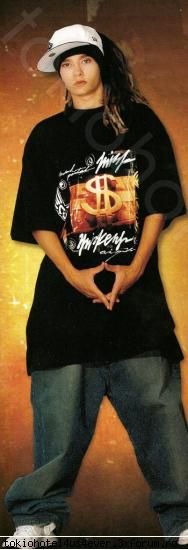 What do you like at Tom?? - e un baiat prea scumpel :D deci sunt si altii dar - Tom Kaulitz
