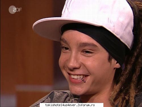 mie una..imi place fparte mult dintre haine hip-hop ji adidaji de s8ter :nebun: ..k sa nu mai zic de