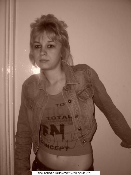 deea :d - asha another photo with me:d zici ca is boschet:d - Pics with us