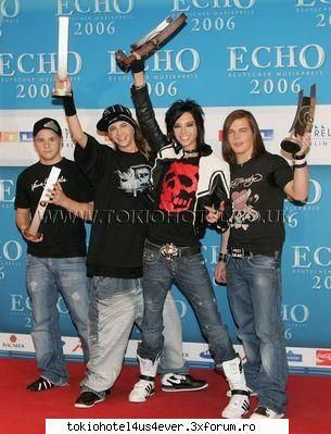 hallo tokio hotel weiß ich genau,du bist eine wunderbare frau.und was läuft eim wirklich nich oft